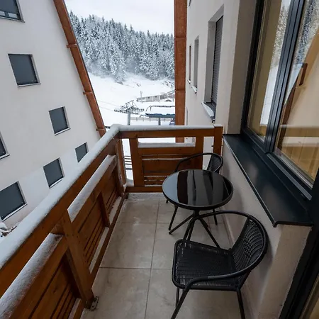108 Lux Ravna Planina Apartamento