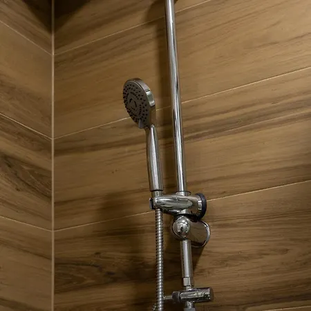 108 Lux Ravna Planina Apartamento